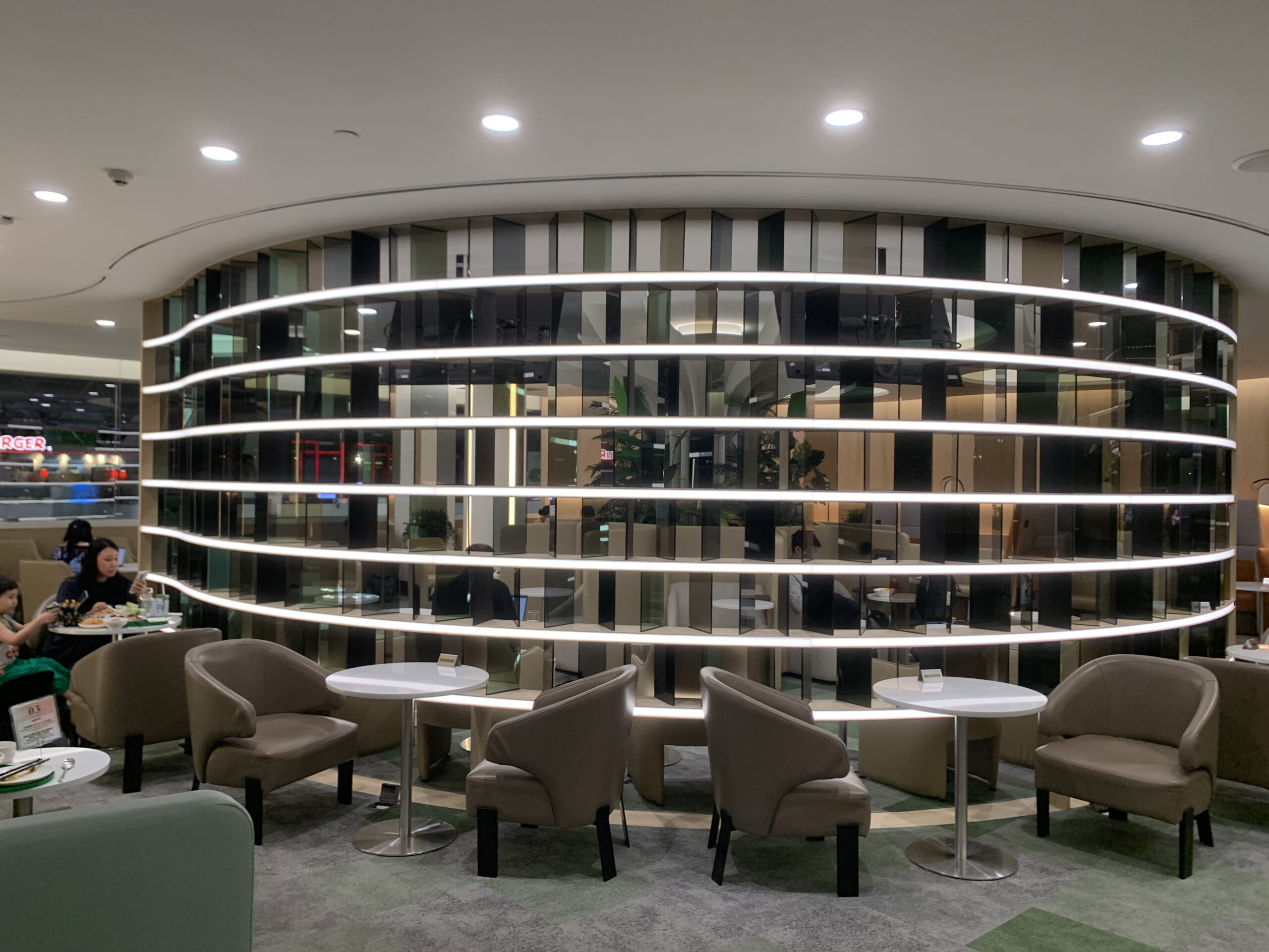 Eva Air Business Class Review | Infinity Lounge